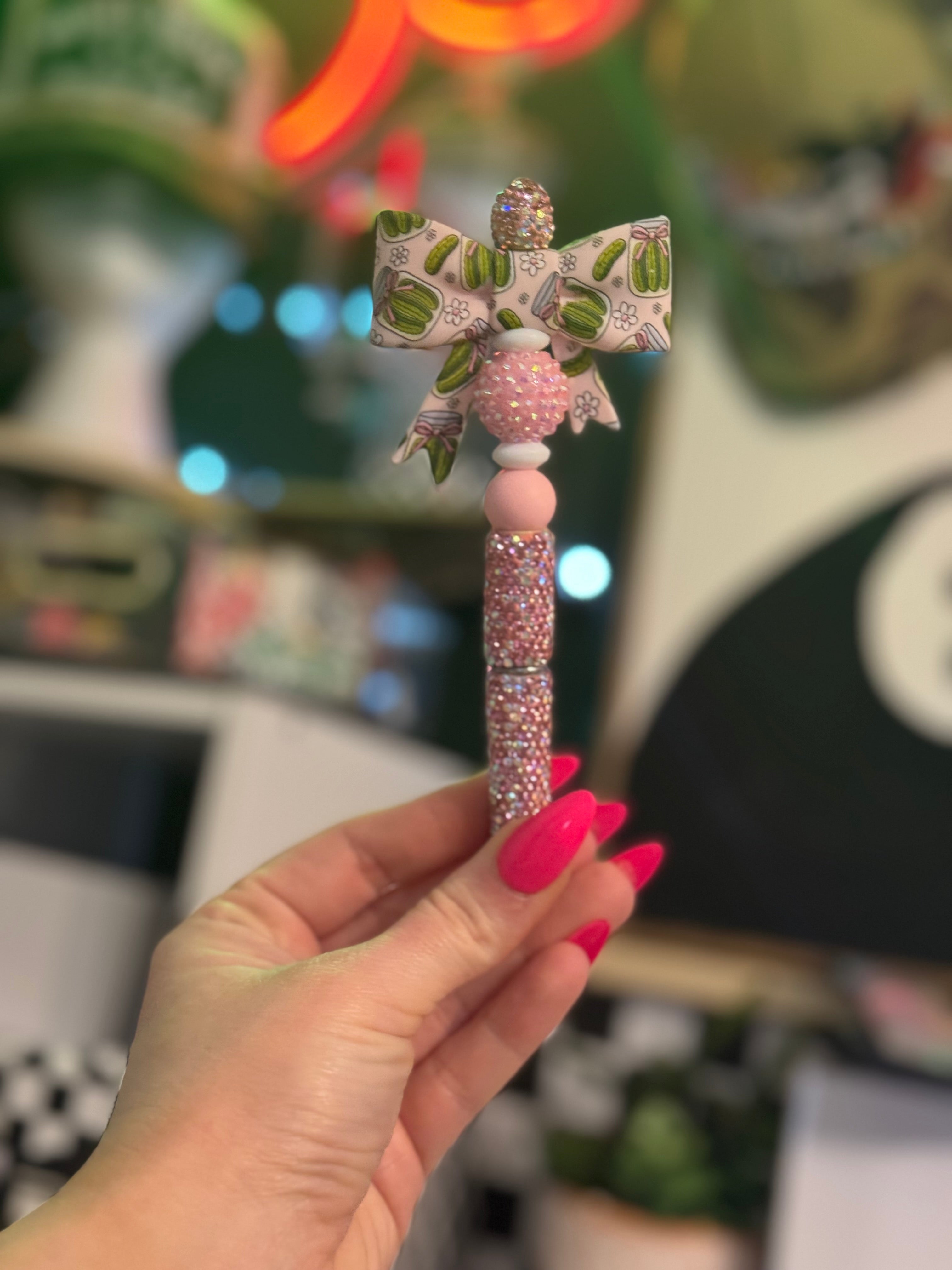 Bow Pickle Pen