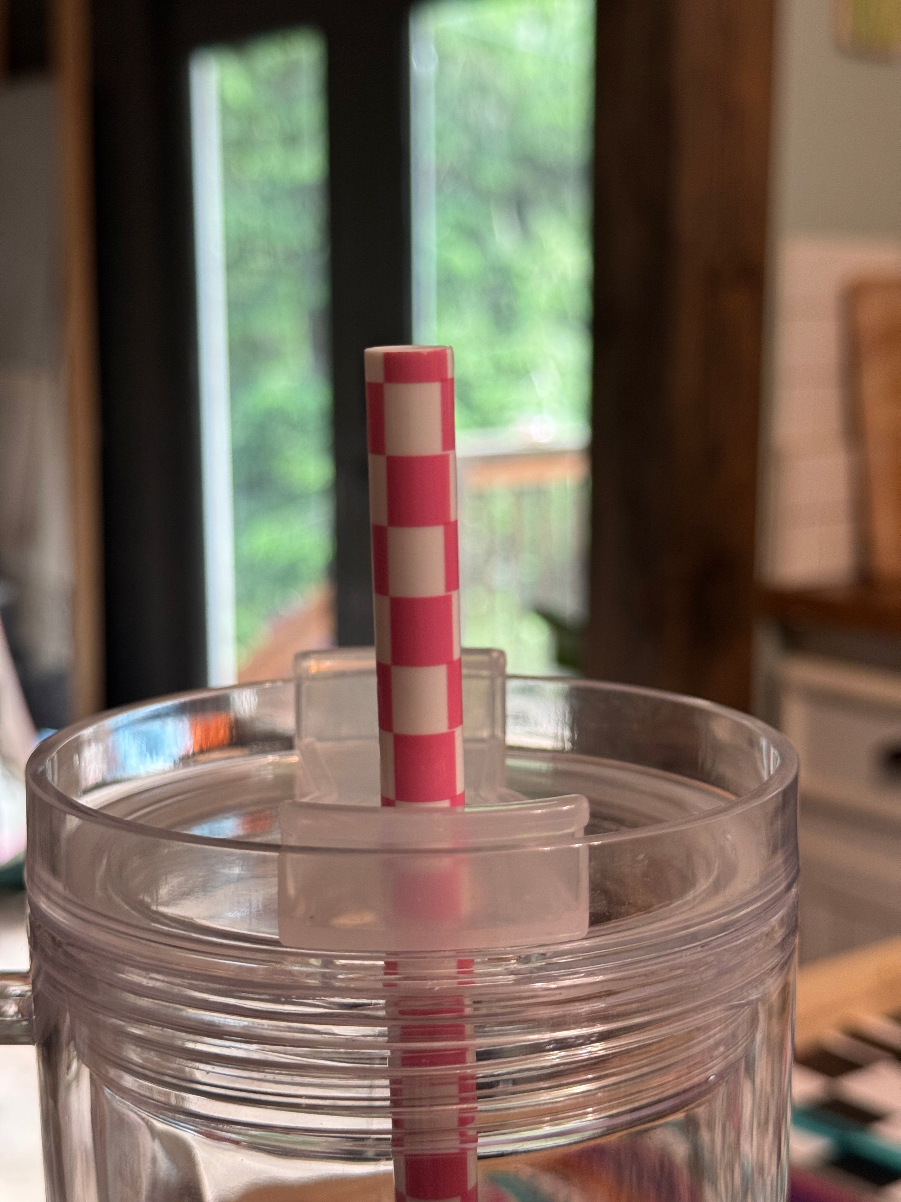 40oz white and pink checkered straw